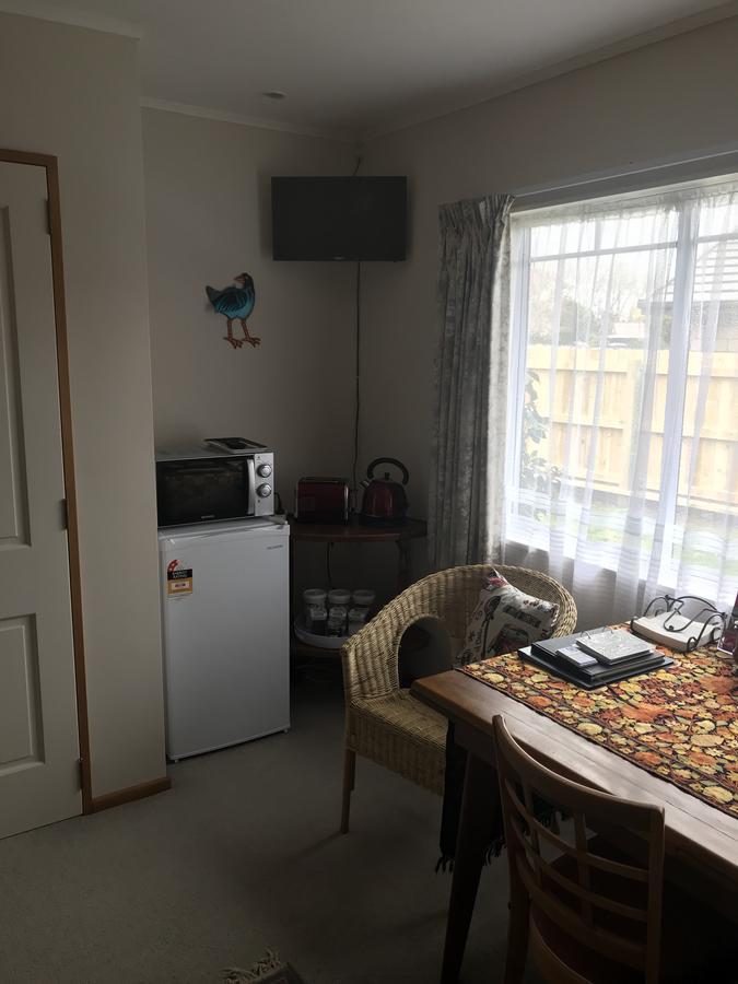Pukeko Lodge Bnb New Plymouth Exterior foto